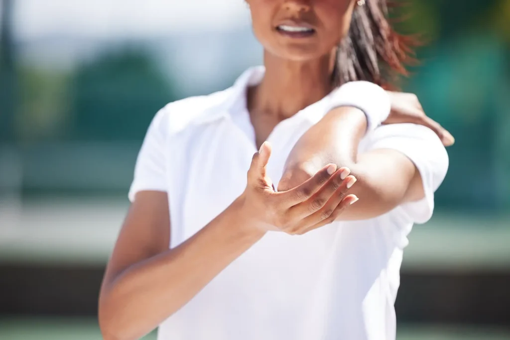 What Are the Symptoms of Tennis Elbow