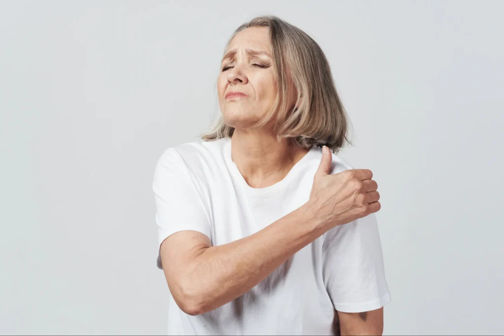 women experiencing pain due to a bankart tear