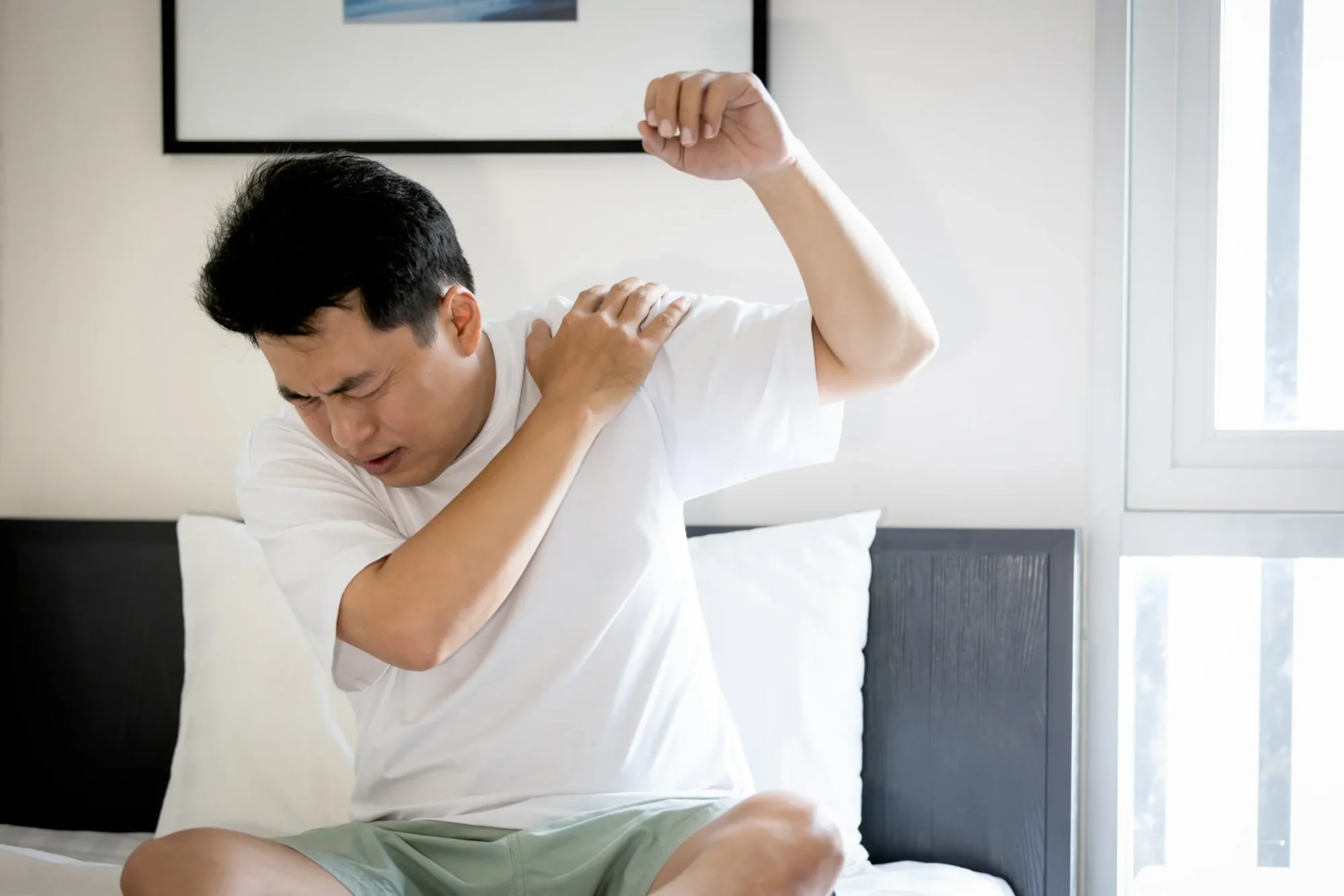 patient with calcific tendonitis of the shoulder.